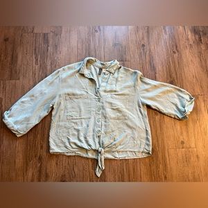 H&M Button down crop top